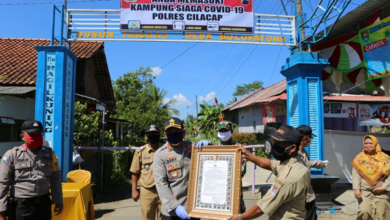 Masyarakat Desa Menghadapi Corona